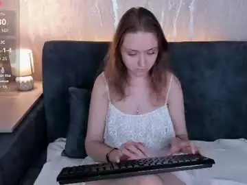 Linda__bryant  live sex cam
