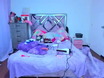 Luna_analya  live sex cam