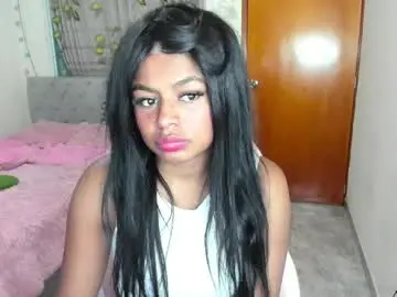 Matilde27  live sex cam
