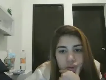 Mia1825  live sex cam