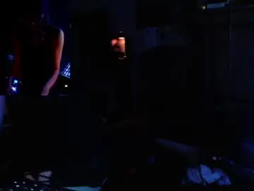 Mvnt1s  live sex cam