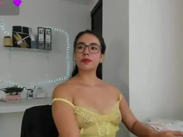 Paulina_dossantos  live sex cam