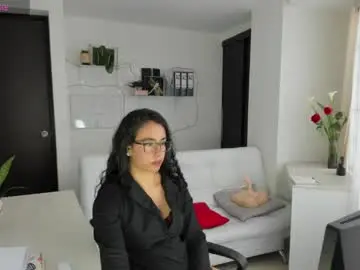 Paulina_dossantos  live sex cam