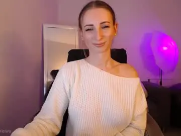 Rainleiwa  live sex cam