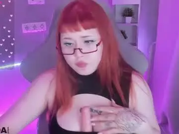 Roxy_moor  live sex cam