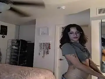 Theycallmeavag  live sex cam