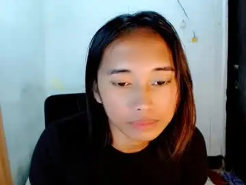 Ur_sexyllie  live sex cam