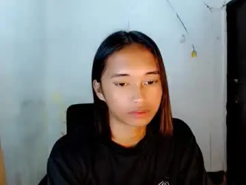 Ur_sexyllie  live sex cam