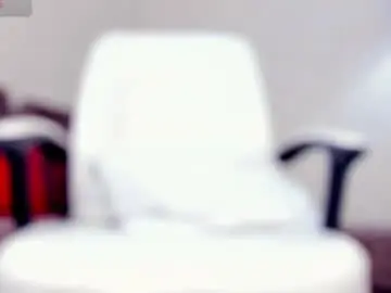 Yourbabymarie  live sex cam