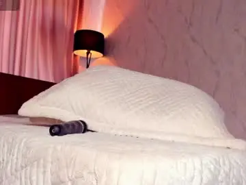 Yourbabymarie  live sex cam