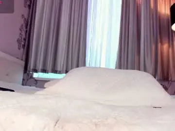 Yourbabymarie  live sex cam