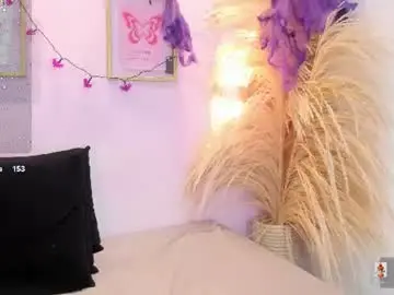 Ashleeyluna  live sex cam