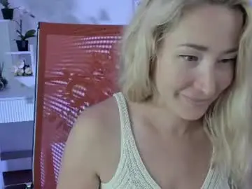 Astramonroe  live sex cam