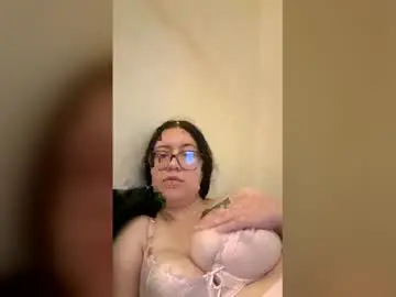 Duygusuznova  live sex cam