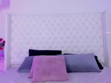 Emilyy_hudson  live sex cam