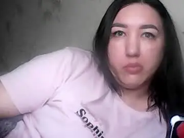 Hotbestia  live sex cam