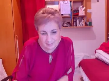 Kira9476  live sex cam