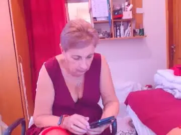 Kira9476  live sex cam