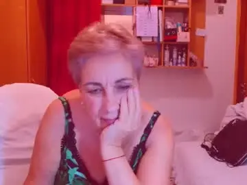 Kira9476  live sex cam