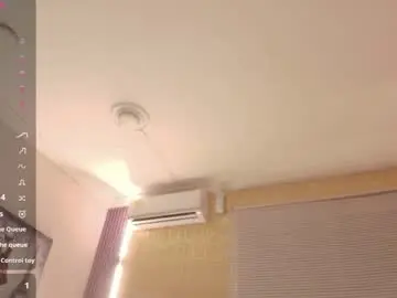 Paola__23  live sex cam