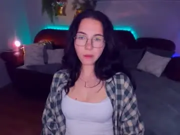 Triciadaisy  live sex cam