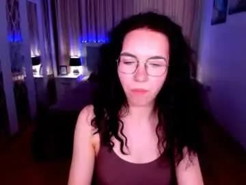 Triciadaisy  live sex cam