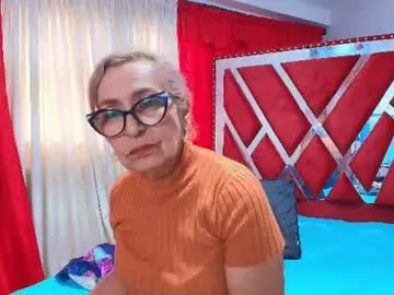 Cristalmature  live sex cam