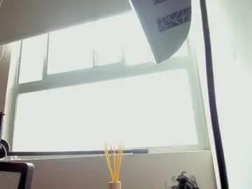 Hannasoto2  live sex cam