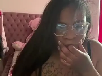 Kinkypinkyprincess1000  live sex cam