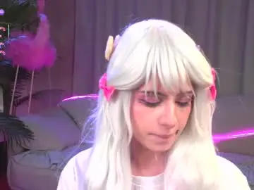 Nikkisilk  live sex cam