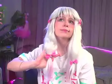 Nikkisilk  live sex cam