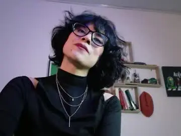 Susana_w  live sex cam