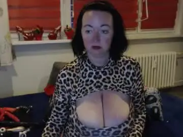 Alexie33  live sex cam