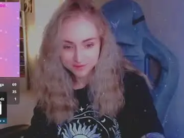 Kira_love_sleep  live sex cam