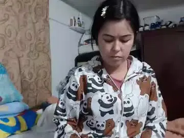 Kitty_small69  live sex cam