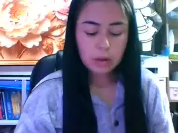 Kitty_small69  live sex cam