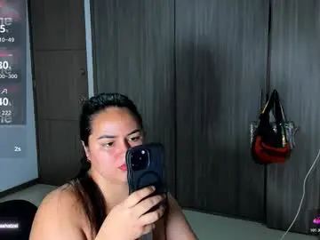 Lunaahatzel  live sex cam