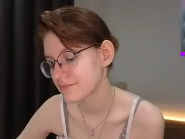 Renaeblaski  live sex cam