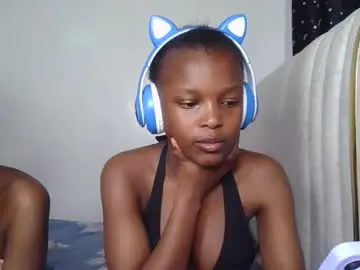 Smiley_luv1  live sex cam