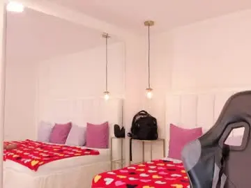 Dolly_walker  live sex cam