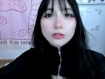 Holy420loly  live sex cam