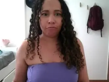 Latina_hot84  live sex cam