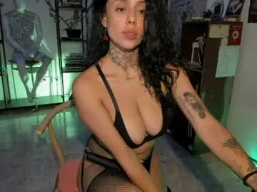 Lucyklumm  live sex cam