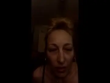Lunanagnetic  live sex cam