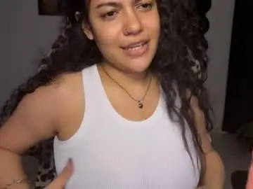 Saharaxoxo  live sex cam