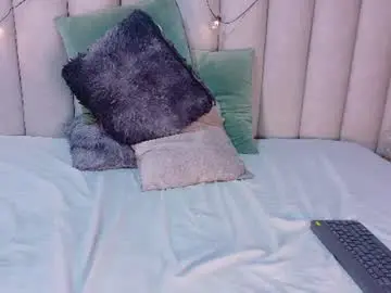 Starrmoon__  live sex cam