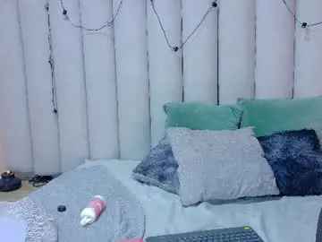 Starrmoon__  live sex cam