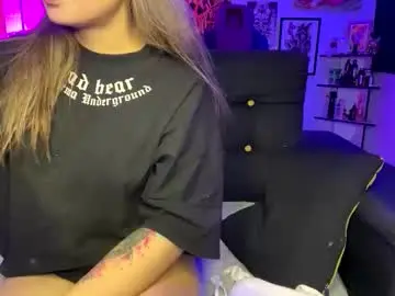 Sweeetbabyy22  live sex cam