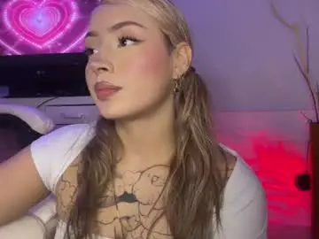 Sweeetbabyy22  live sex cam