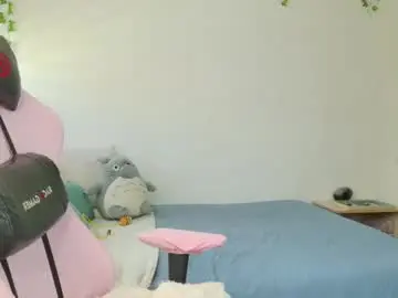 Thaeltaylor  live sex cam